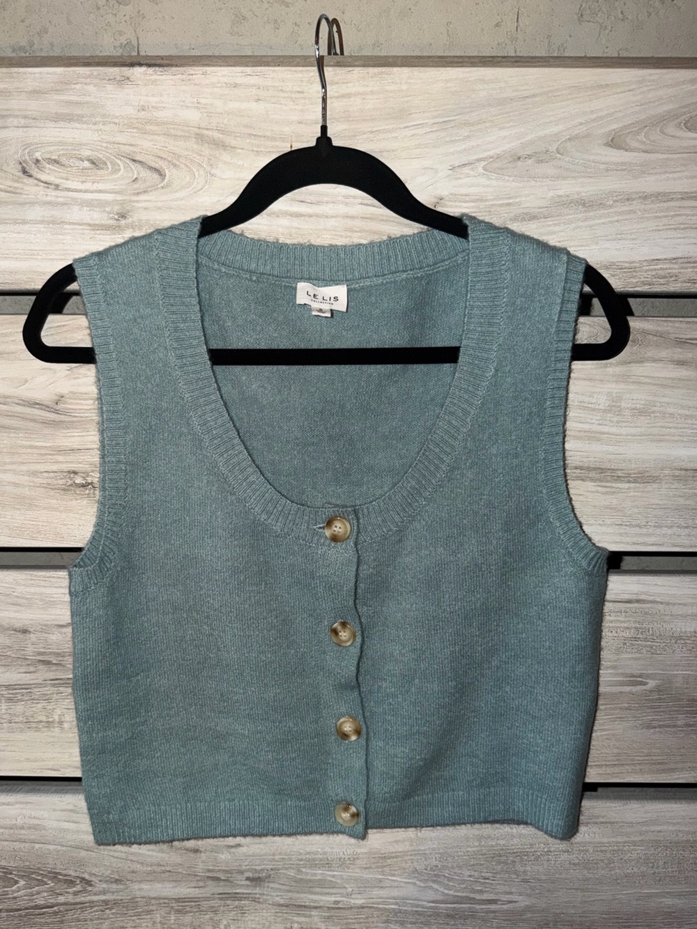Le Lis Mint Green V-Neck Knit Top